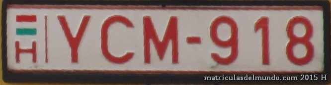 Matrícula húngara para vehículos lentos letras rojas