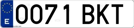 Ejemplo de matrícula española 0071 BKT