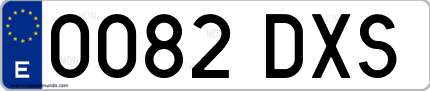 Ejemplo de matrícula de coche ordinaria 0082 DXS