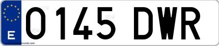 Ejemplo de matrícula española 0145 DWR
