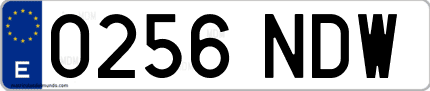 Ejemplo de matrícula de coche ordinaria 0256 NDW
