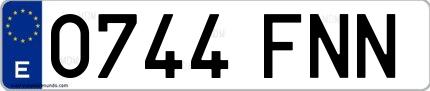 Ejemplo de matrícula española 0744 FNN