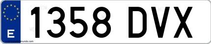 Ejemplo de matrícula española 1358 DVX