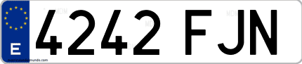 Ejemplo de matrícula de coche ordinaria 4242 FJN