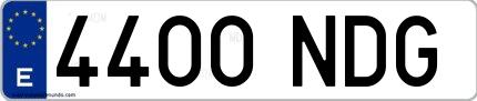 Ejemplo de matrícula española 4400 NDG