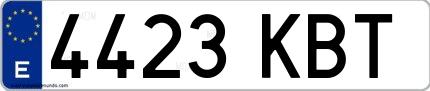 Ejemplo de matrícula española 4423 KBT