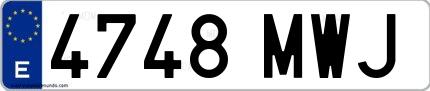 Ejemplo de matrícula española 4748 MWJ