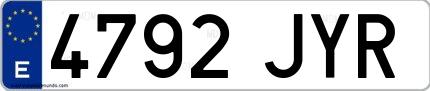 Ejemplo de matrícula española 4792 JYR