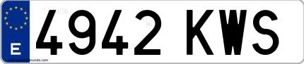 Ejemplo de matrícula española 4942 KWS