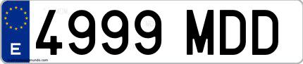 Ejemplo de matrícula española 4999 MDD