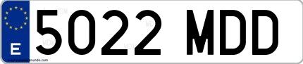 Ejemplo de matrícula española 5022 MDD