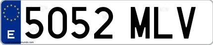 Ejemplo de matrícula española 5052 MLV