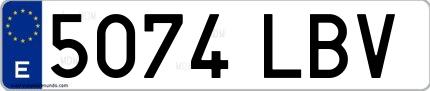 Ejemplo de matrícula española 5074 LBV