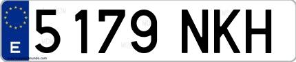Ejemplo de matrícula española 5179 NKH