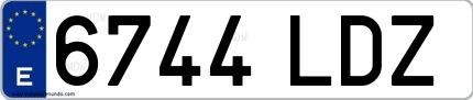 Ejemplo de matrícula de coche ordinaria 6744 LDZ