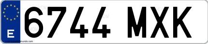 Ejemplo de matrícula española 6744 MXK