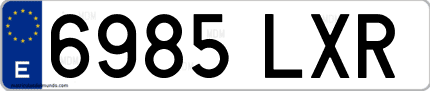 Ejemplo de matrícula de coche ordinaria 6985 LXR