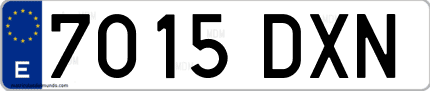 Ejemplo de matrícula de coche ordinaria 7015 DXN