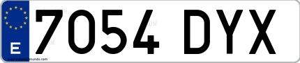 Ejemplo de matrícula española 7054 DYX