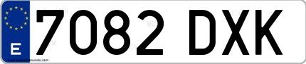Ejemplo de matrícula española 7082 DXK