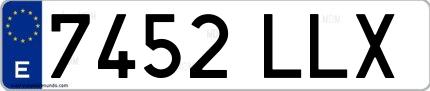 Ejemplo de matrícula española 7452 LLX
