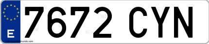 Ejemplo de matrícula española 7672 CYN