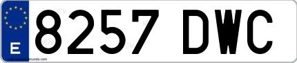 Ejemplo de matrícula española 8257 DWC