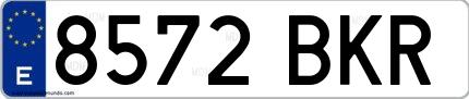 Ejemplo de matrícula española 8572 BKR