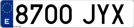 Ejemplo de matrícula española 8700 JYX
