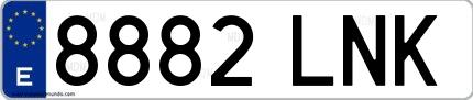 Ejemplo de matrícula española 8882 LNK