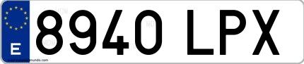 Ejemplo de matrícula española 8940 LPX