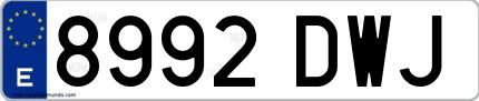 Ejemplo de matrícula española 8992 DWJ