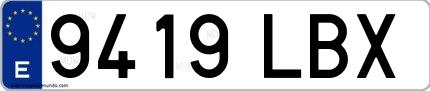 Ejemplo de matrícula española 9419 LBX