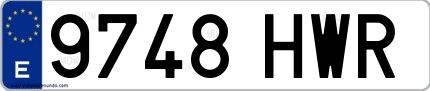 Ejemplo de matrícula española 9748 HWR
