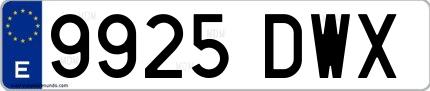 Ejemplo de matrícula española 9925 DWX