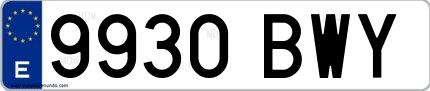 Ejemplo de matrícula española 9930 BWY