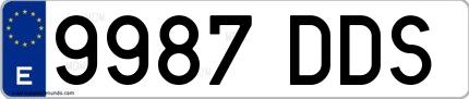 Ejemplo de matrícula española 9987 DDS
