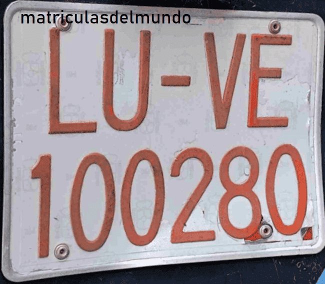 Ejemplo de matrícula de tractor cuadrada de Lugo