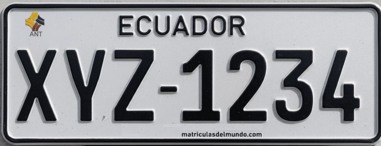 Current Ecuador license plate for private vehicle
