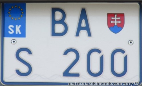 Matrícula de Eslovaquia coche rally azul