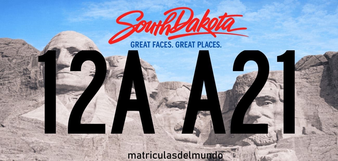 matricula de coche de Dakota del Sur con el monte de fondo