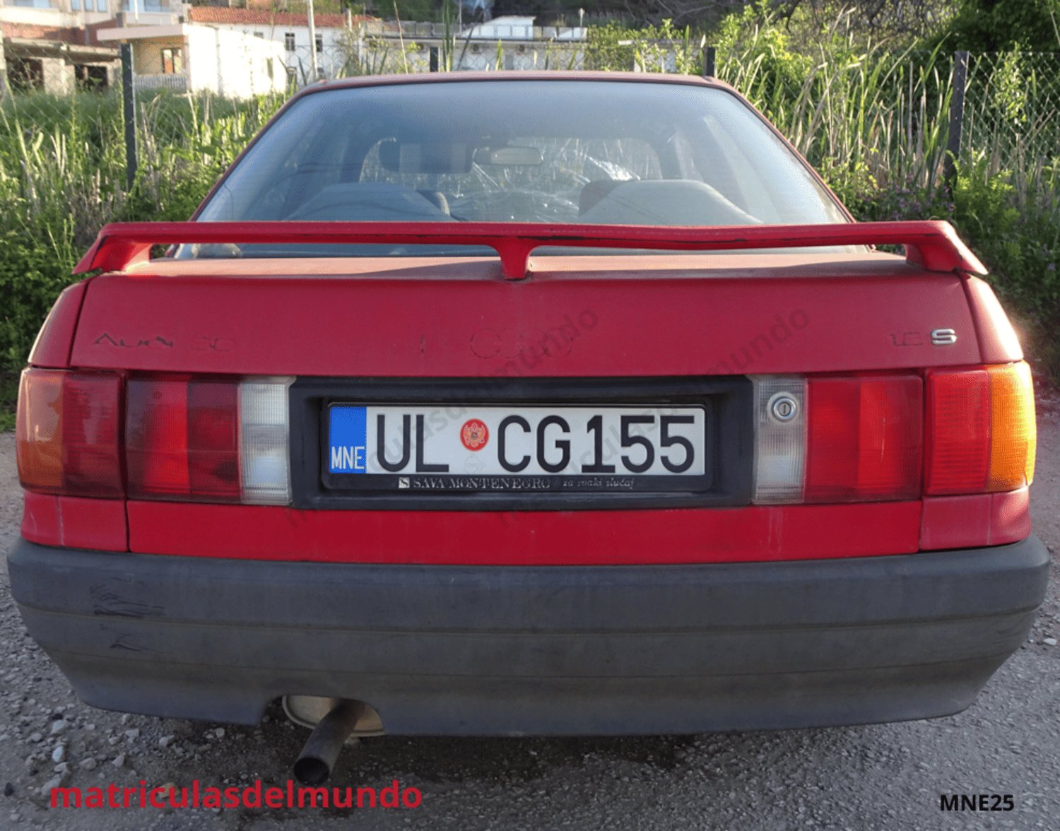Matrícula de Audi 90