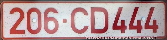 matricula diplomatica portuguesa CD numeros rojos