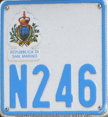 matrícula motocicleta de San Marino actual cuadrada