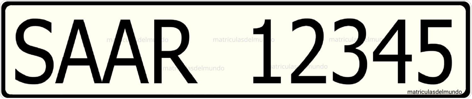 Ejemplo de matrícula de coche blanca con letras SAAR y números