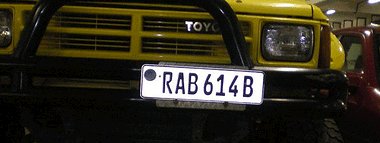 Matrícula de coche de Ruanda actual con código RWA