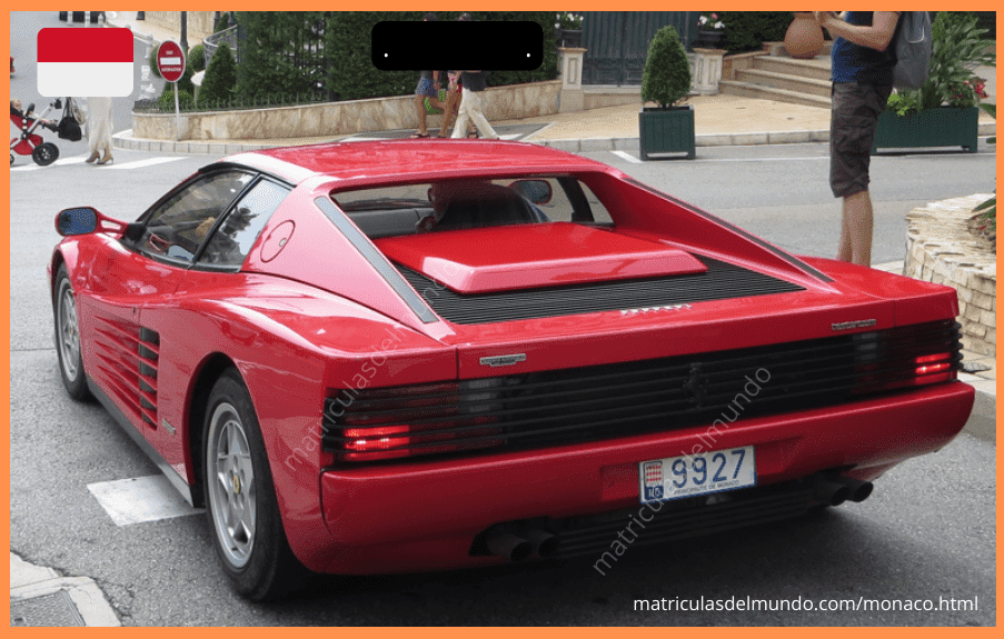Ferrari Testarrosa con matrícula de Mónaco 9927
