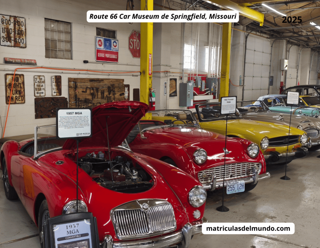 Museo de coches clásicos en Springfield Missouri en la Ruta 66